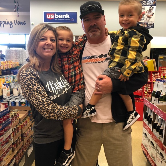 Meet your Posher, Lisa - Picture 1 of 1